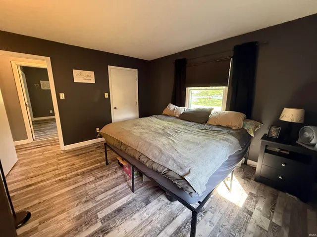 $259,900 | 407 Eastside Park Road, Washington, IN 47501