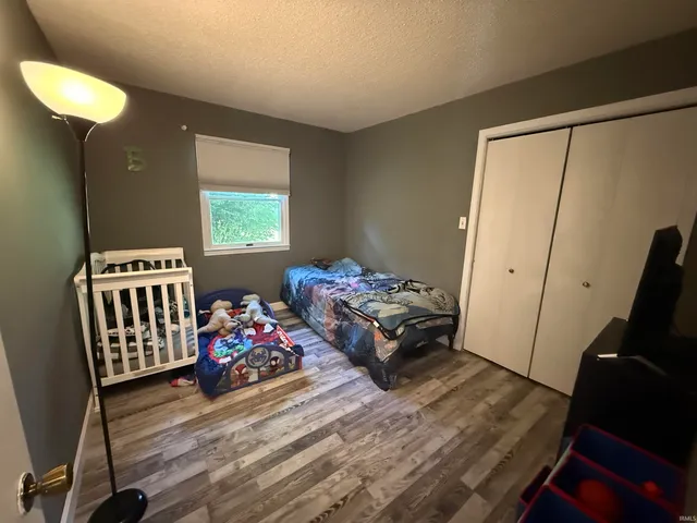 $259,900 | 407 Eastside Park Road, Washington, IN 47501