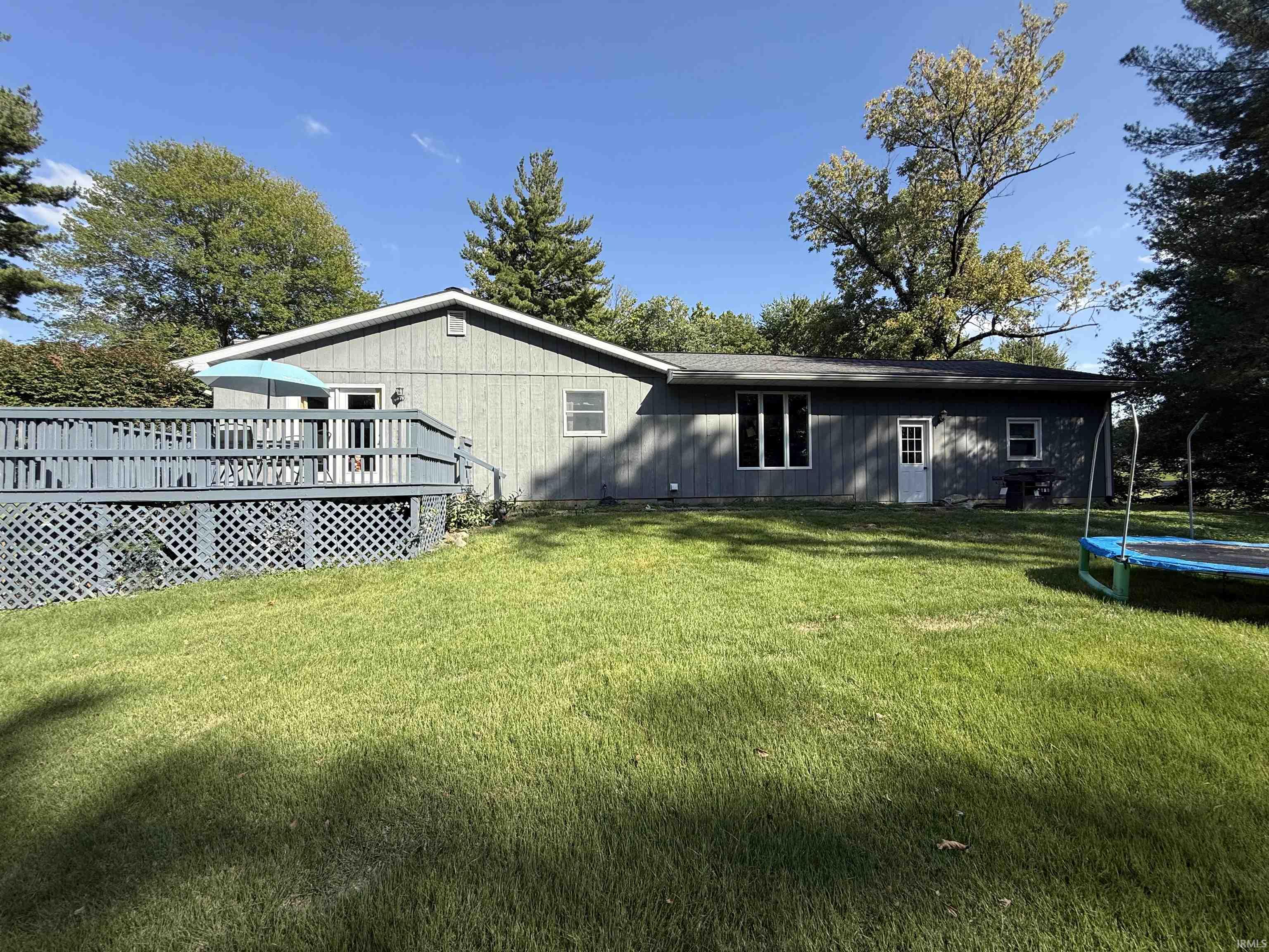 407 Eastside Park Road Washington, IN 47501 - Photo 2 of 23