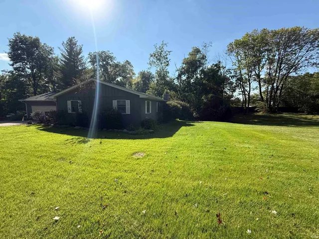 $259,900 | 407 Eastside Park Road, Washington, IN 47501