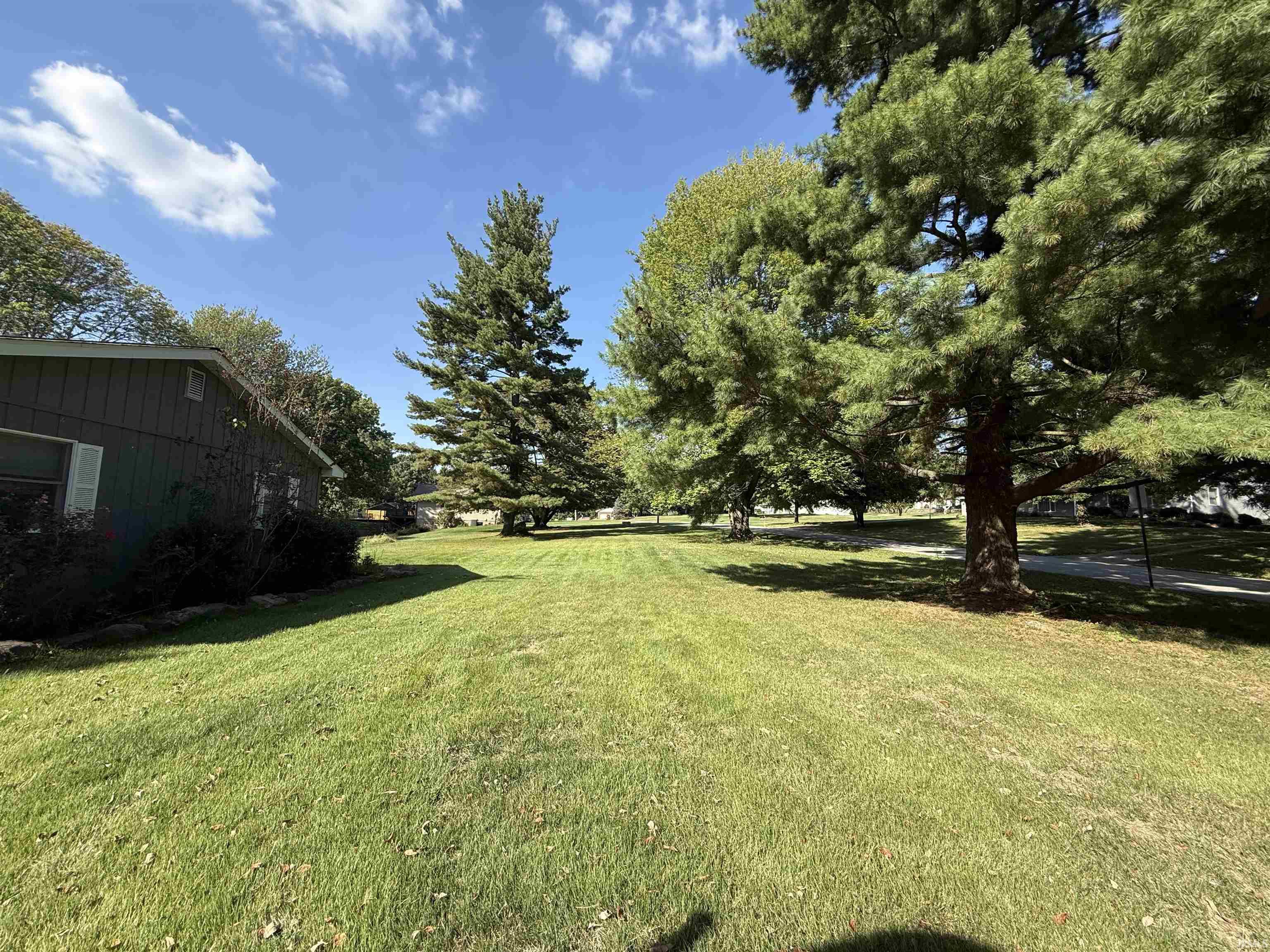 407 Eastside Park Road Washington, IN 47501 - Photo 5 of 23