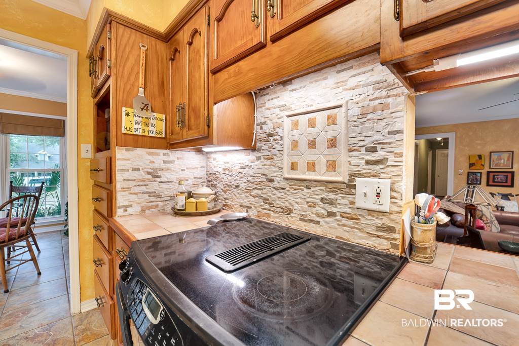 605 Oak Ridge Court West Daphne, AL 36526 - Photo 12 of 31