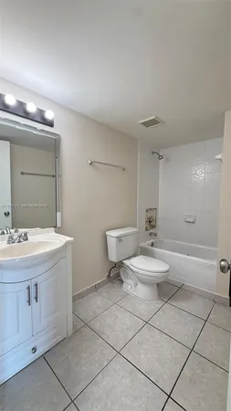 $2,450 | 4854 Northwest 7th Street, Unit 508, Miami, FL 33126
