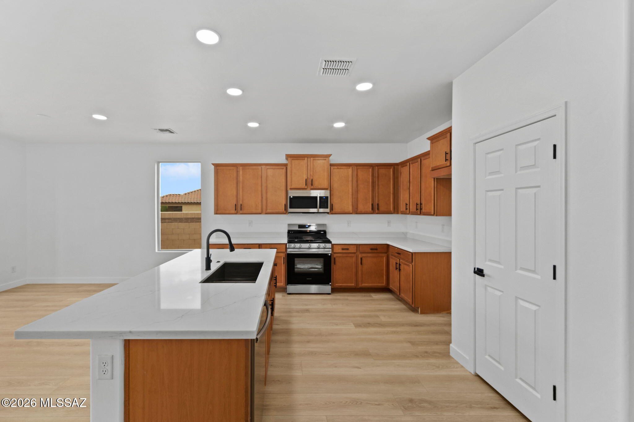 11964 North Raphael Way Tucson, AZ 85742 - Photo 12 of 40 22-web-or-mls-11964 N Raphael Way- MLS I