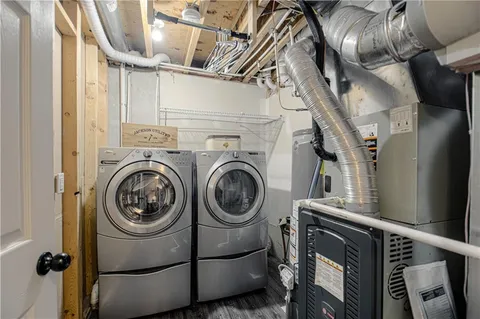 $325,000 | 1318 Northwest 74th Place, Kansas City, MO 64118