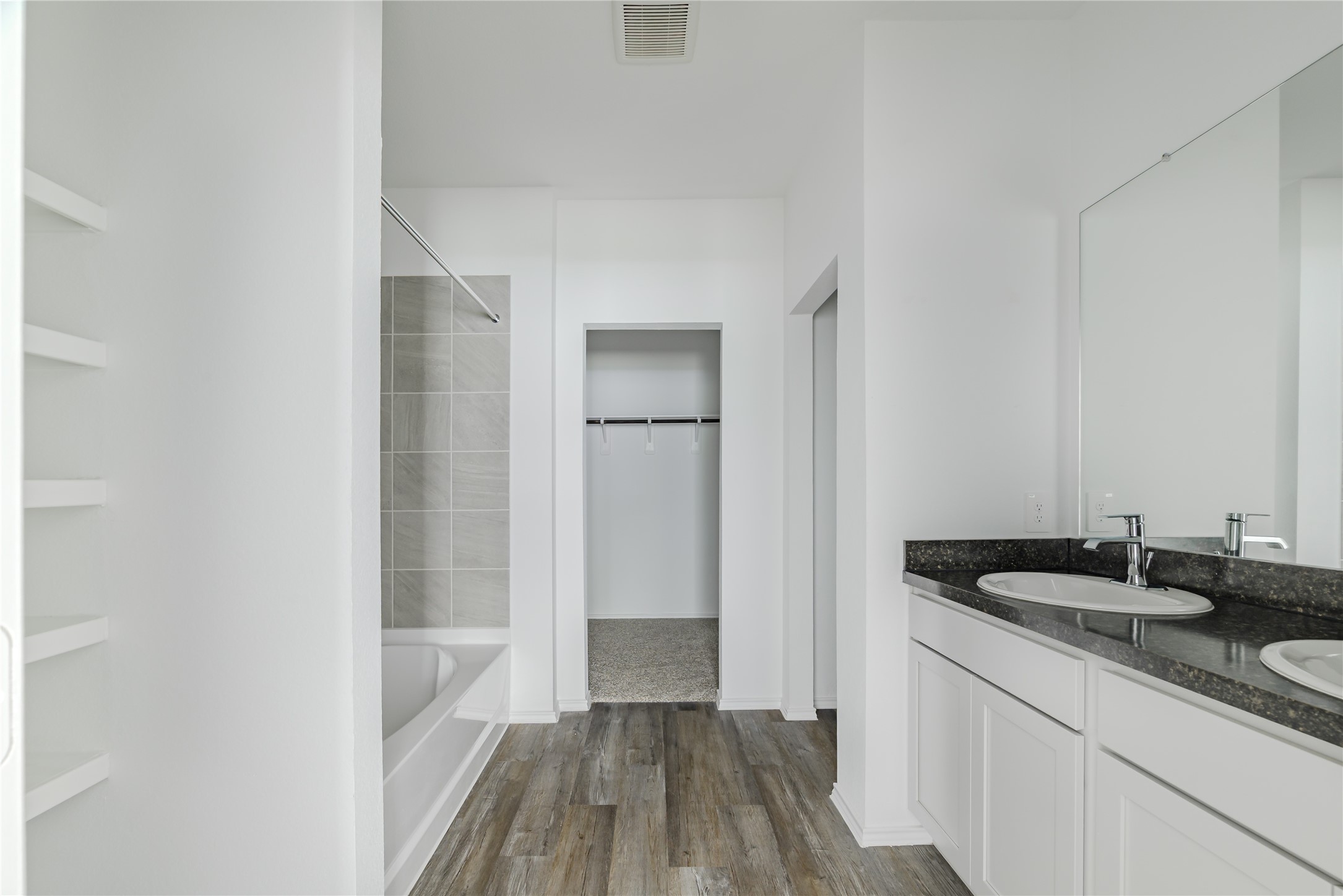 24106 Juniper Hts Drive Spring, TX 77373 - Photo 23 of 36 Primary Bathroom