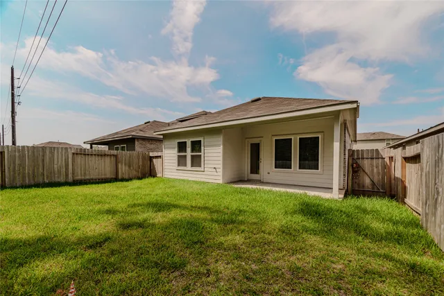 $2,200 | 24106 Juniper Hts Drive, Spring, TX 77373