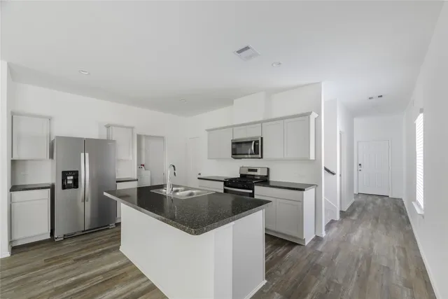 $2,200 | 24106 Juniper Hts Drive, Spring, TX 77373