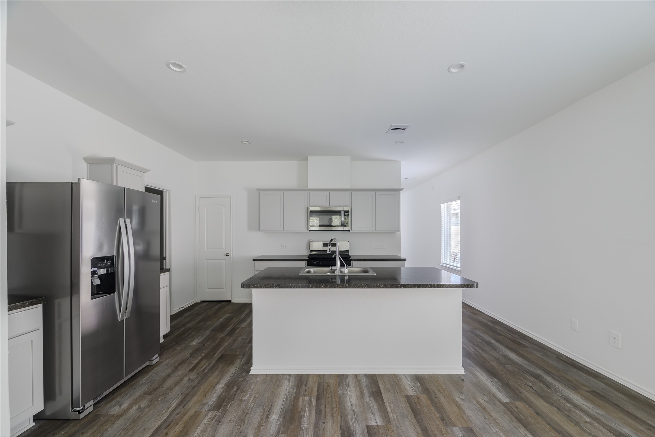 24106 Juniper Hts Drive Spring, TX 77373 - Photo 8 of 36