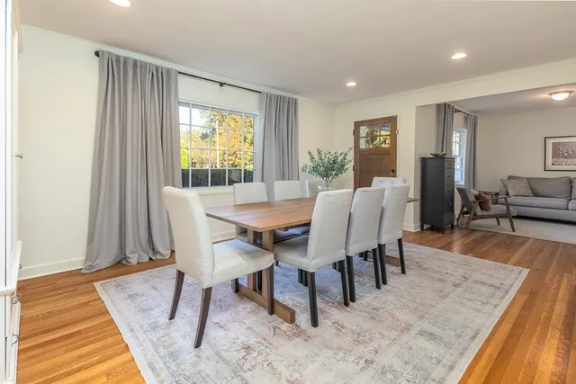 $315,000 | 4401 Charleswood Avenue, Memphis, TN 38117