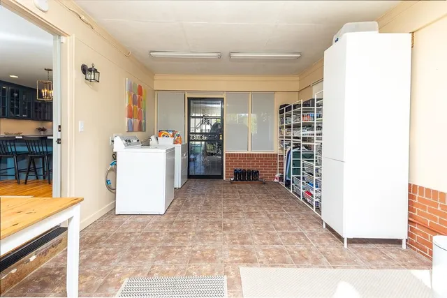 $315,000 | 4401 Charleswood Avenue, Memphis, TN 38117