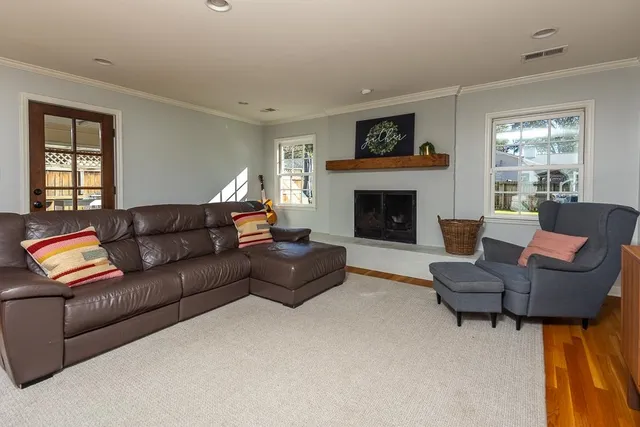 $315,000 | 4401 Charleswood Avenue, Memphis, TN 38117