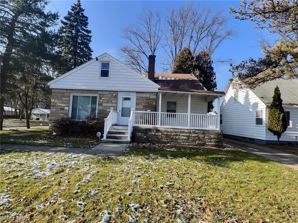 1124 South Green Road Cleveland, OH 44121 - Photo 1 of 13