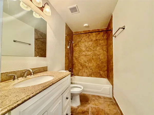 $2,000 | 16907 Dusty Mill Drive West, Sugar Land, TX 77498