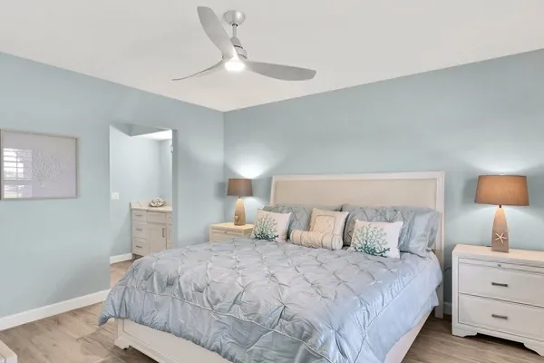$2,300 | 33 Plantation Drive, Unit 205, Vero Beach, FL 32966