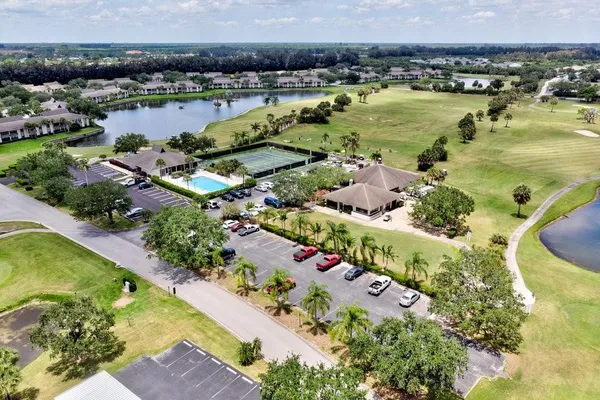 $2,300 | 33 Plantation Drive, Unit 205, Vero Beach, FL 32966