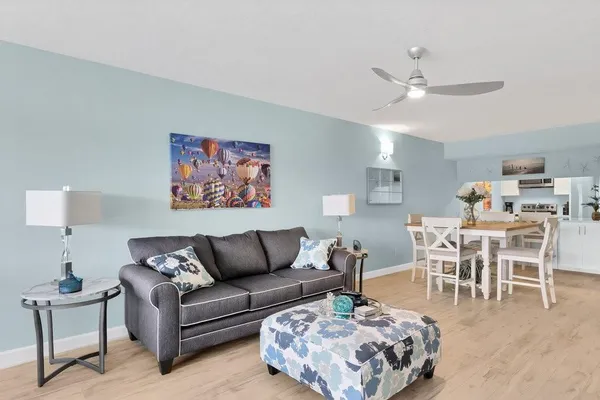 $2,300 | 33 Plantation Drive, Unit 205, Vero Beach, FL 32966