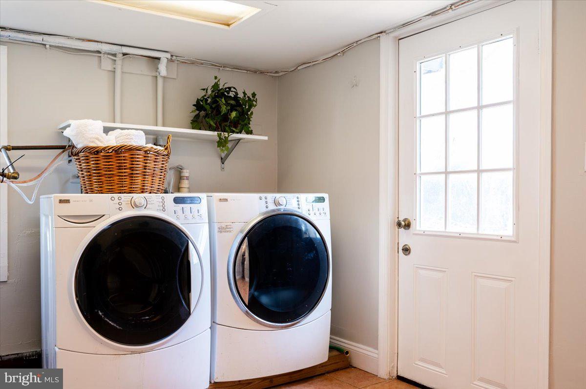 626 Clark Avenue Deale, MD 20751 - Photo 30 of 74 a utility room with dryer and washer