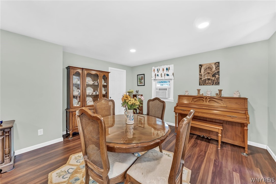 6114 Bear Ridge Road Pendleton, NY 14094 - Photo 9 of 50