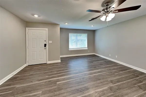 $2,145 | 1318 Greenbriar Street, Denton, TX 76201
