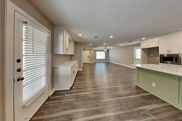 $2,145 | 1318 Greenbriar Street, Denton, TX 76201