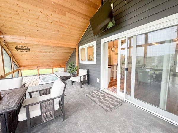 $649,900 | 24718 West Elbow Road, Pelican Rapids, MN 56572