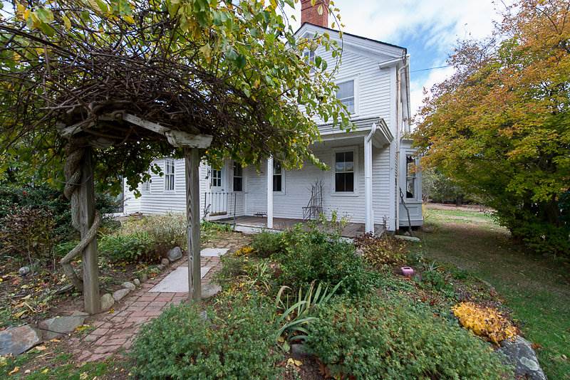 19 Maple Road North Hampton, NH 03862 - Photo 2 of 40