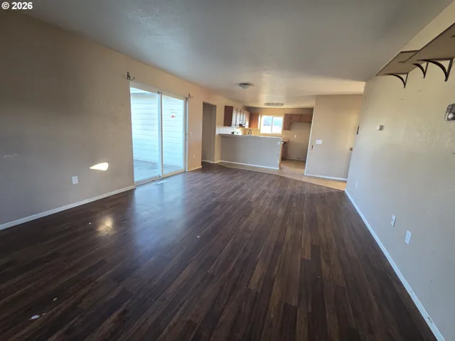 $287,000 | 151 Northeast Plum Ridge Drive, Winston, OR 97496