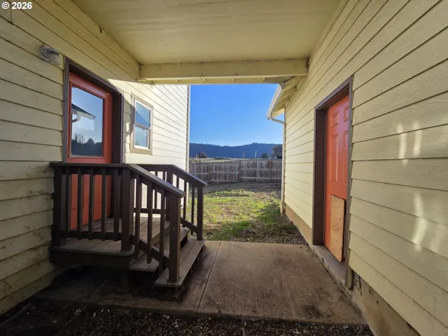 $287,000 | 151 Northeast Plum Ridge Drive, Winston, OR 97496