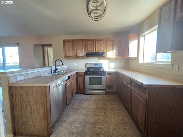 $287,000 | 151 Northeast Plum Ridge Drive, Winston, OR 97496