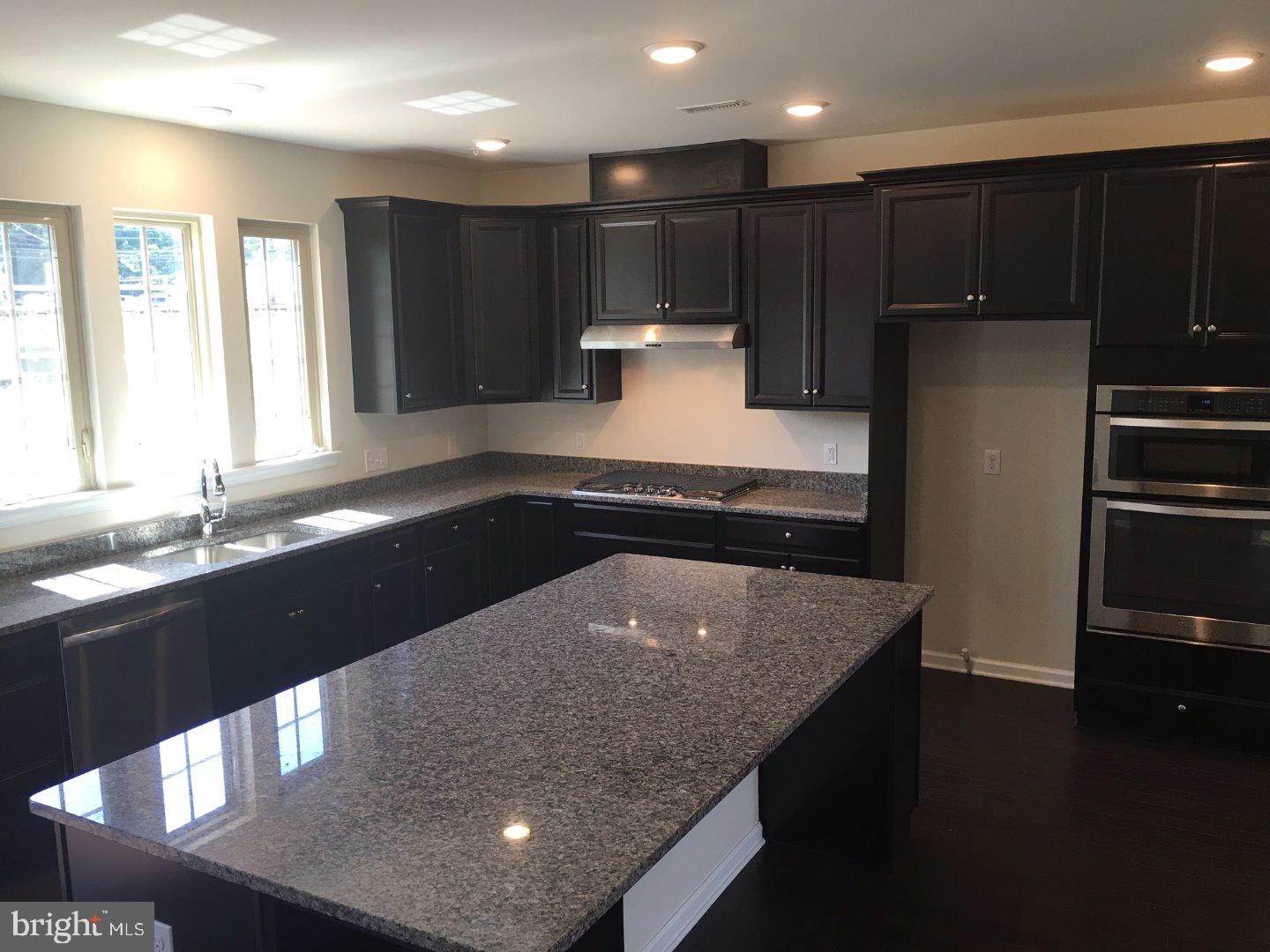 23 Addison Lane Malvern, PA 19355 - Photo 2 of 24 Kitchen