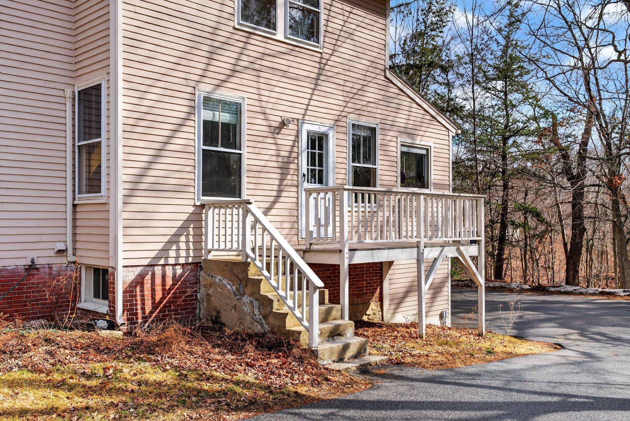 133 Gray Road Falmouth, ME 04105 - Photo 3 of 46 3_DSC02679