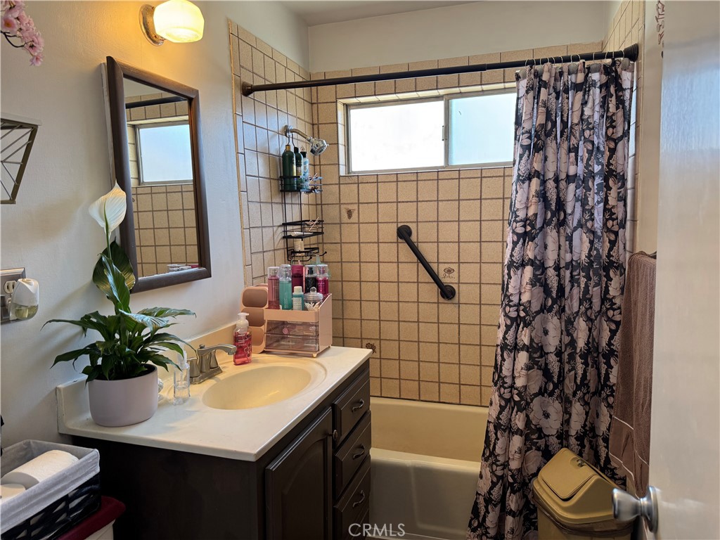 4356 Snowberry Street Riverside, CA 92504 - Photo 13 of 24