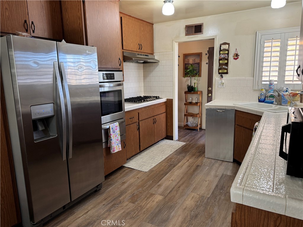 4356 Snowberry Street Riverside, CA 92504 - Photo 5 of 24