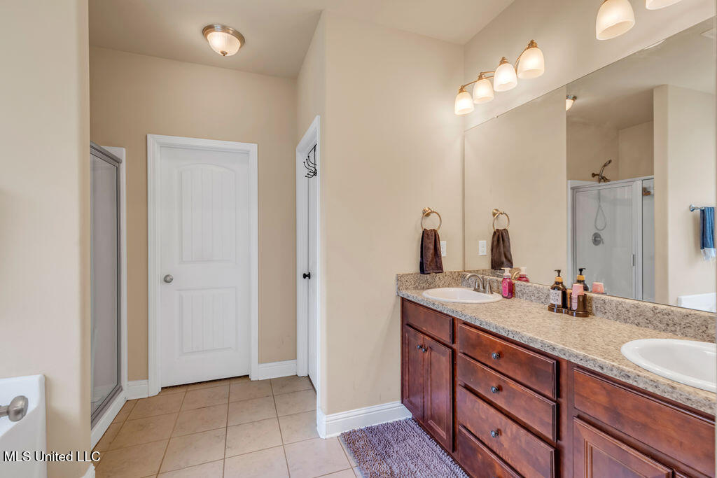 14420 North Swan Road Gulfport, MS 39503 - Photo 24 of 36 14420NSwanRd-22