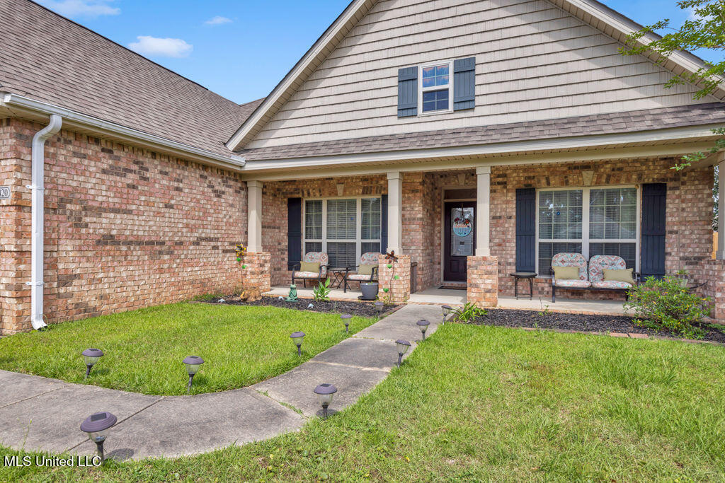 14420 North Swan Road Gulfport, MS 39503 - Photo 4 of 36 14420NSwanRd-4