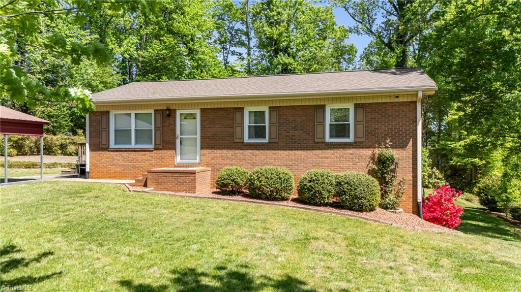 1195 Old VFW Road Pinnacle, NC 27043 - Photo 28 of 41