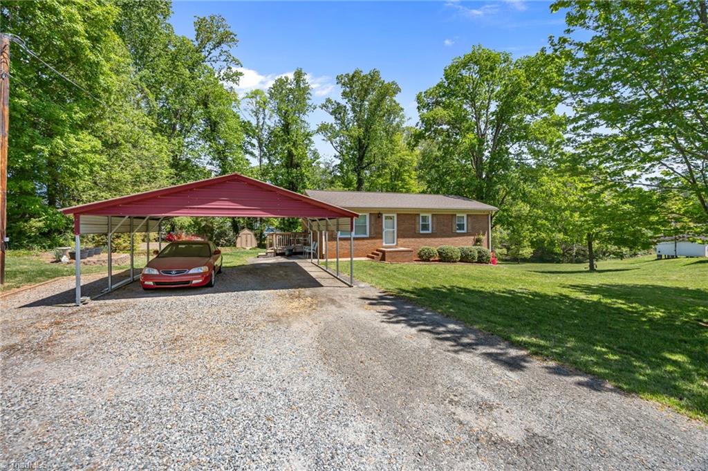 1195 Old VFW Road Pinnacle, NC 27043 - Photo 30 of 41