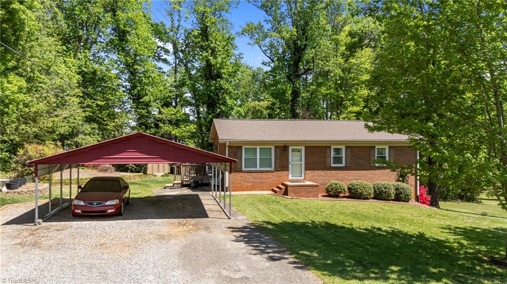 1195 Old VFW Road Pinnacle, NC 27043 - Photo 31 of 41
