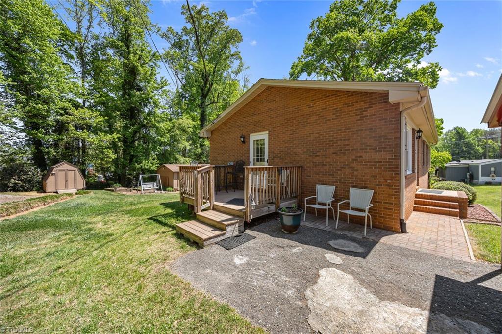 1195 Old VFW Road Pinnacle, NC 27043 - Photo 33 of 41