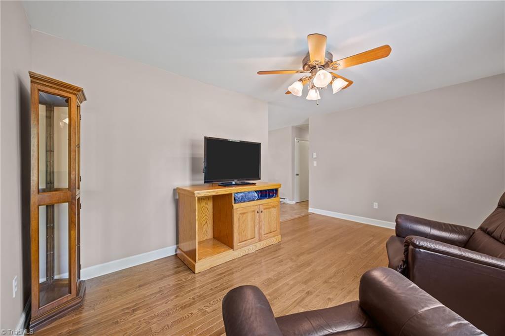 1195 Old VFW Road Pinnacle, NC 27043 - Photo 4 of 41