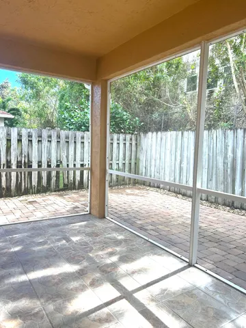 $3,000 | 2017 Prairie Key Road, Palm Springs, FL 33406