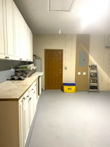 $3,000 | 2017 Prairie Key Road, Palm Springs, FL 33406