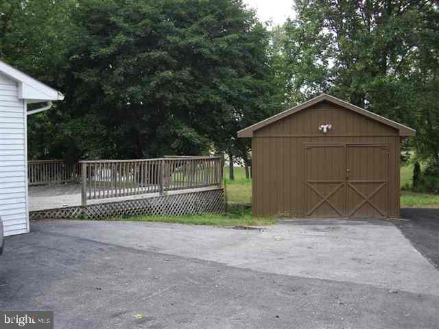 4312 Snavely Road Elizabethtown, PA 17022 - Photo 9 of 12 Gallery Image 9