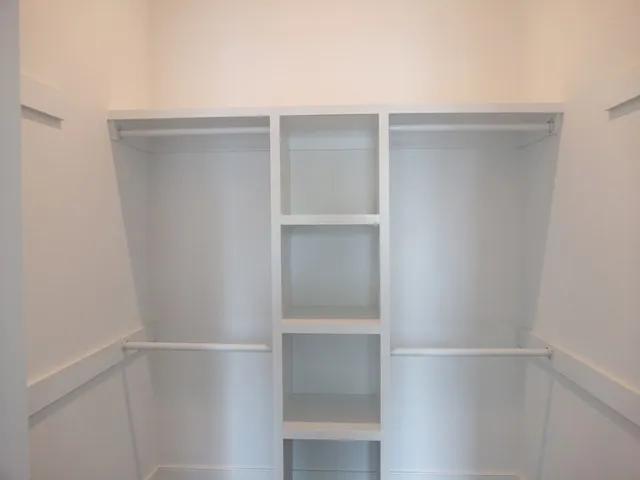 $2,700 | 163 Nantasket Avenue, Unit 401, Hull, MA 02045