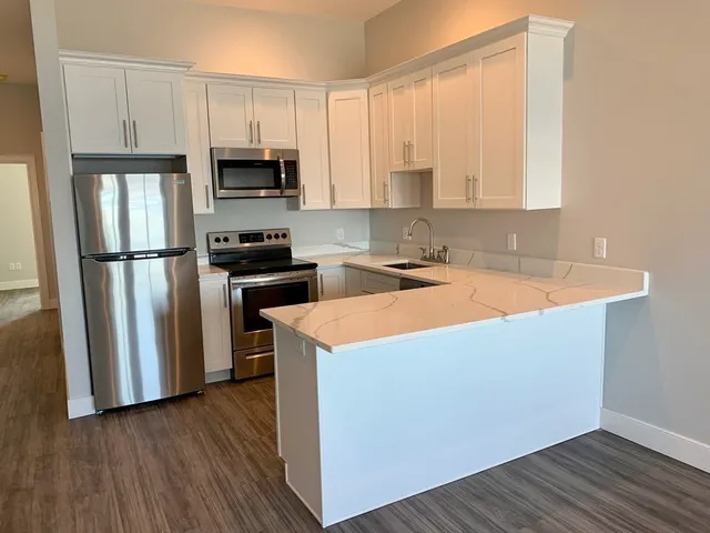 $2,700 | 163 Nantasket Avenue, Unit 401, Hull, MA 02045