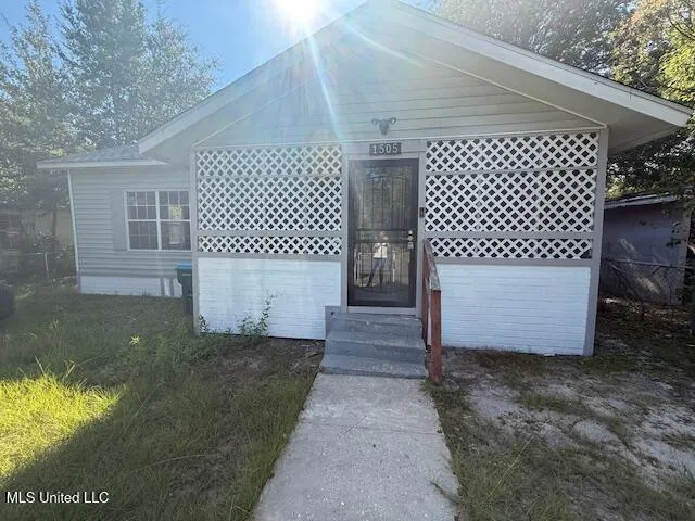 $1,200 | 1505 Dixie Avenue, Gulfport, MS 39501