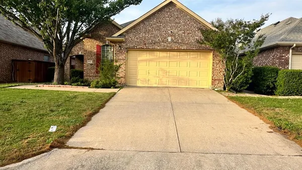 $2,500 | 8905 Edinburgh Lane, Rowlett, TX 75089