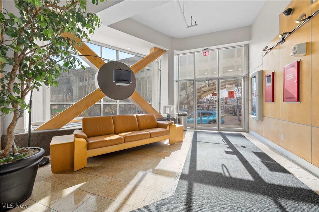 2222 Detroit Avenue, Unit 519 Cleveland, OH 44113 - Photo 28 of 30 View of common area