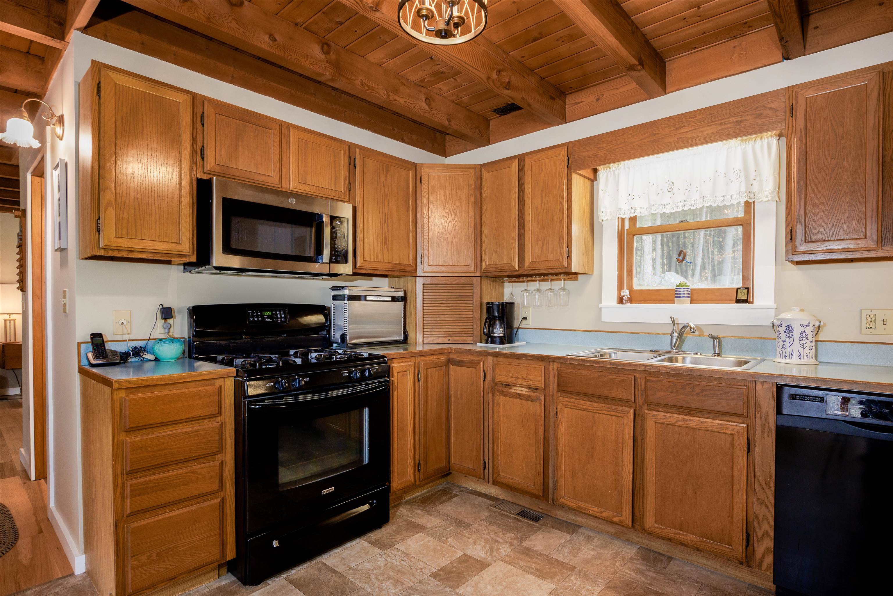 212 West Fairlee Road Fairlee, VT 05045 - Photo 7 of 46